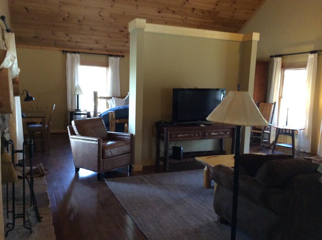 Dancing Bear Lodge Townsend Bagian luar foto